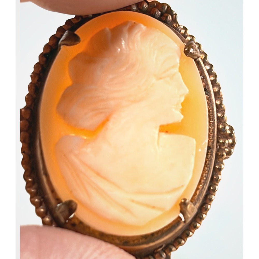 Vintage Gold Tone Shell Style Portrait Cameo Brooch Pin Victorian Style - Picture 8 of 11